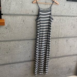 🤍 Jo&Co Gray & cream striped dress